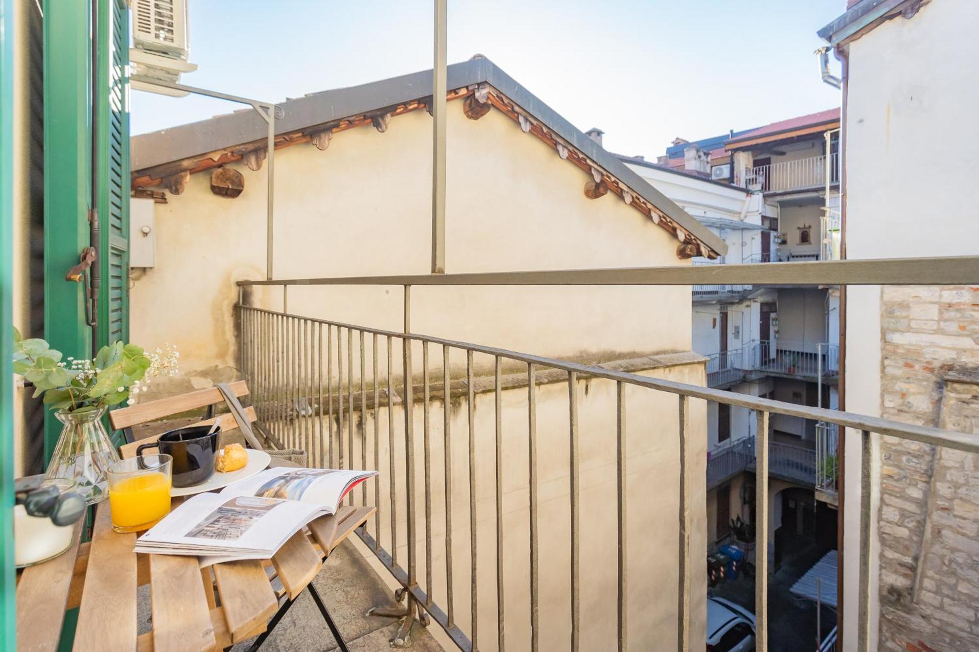 La Casa Di Nino By Rent All Como Exteriör bild